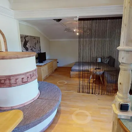 Hauser Apartment
