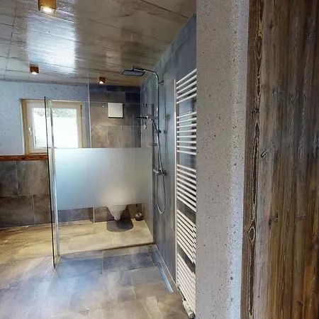 Hauser Цель-ам-Циллер