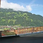 Hauser * Zell am Ziller