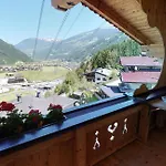 Lägenhet Hauser
