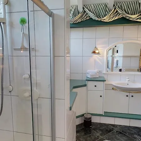 Hauser * Zell am Ziller