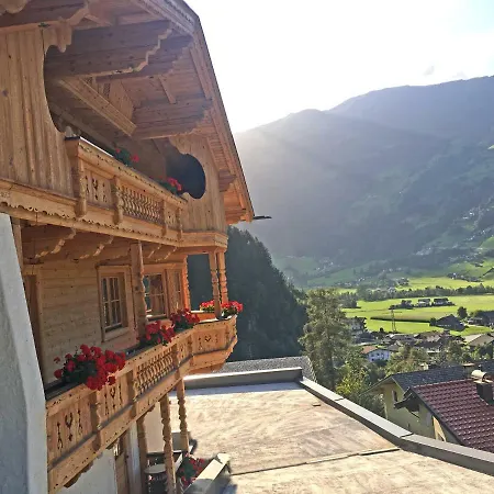 Hauser Apartament