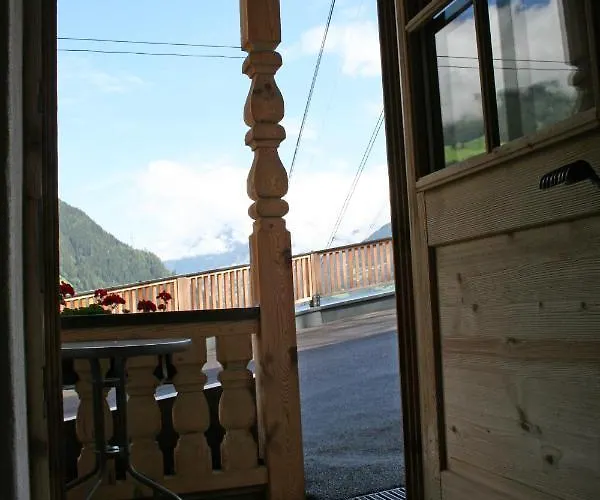 Hauser * Zell am Ziller